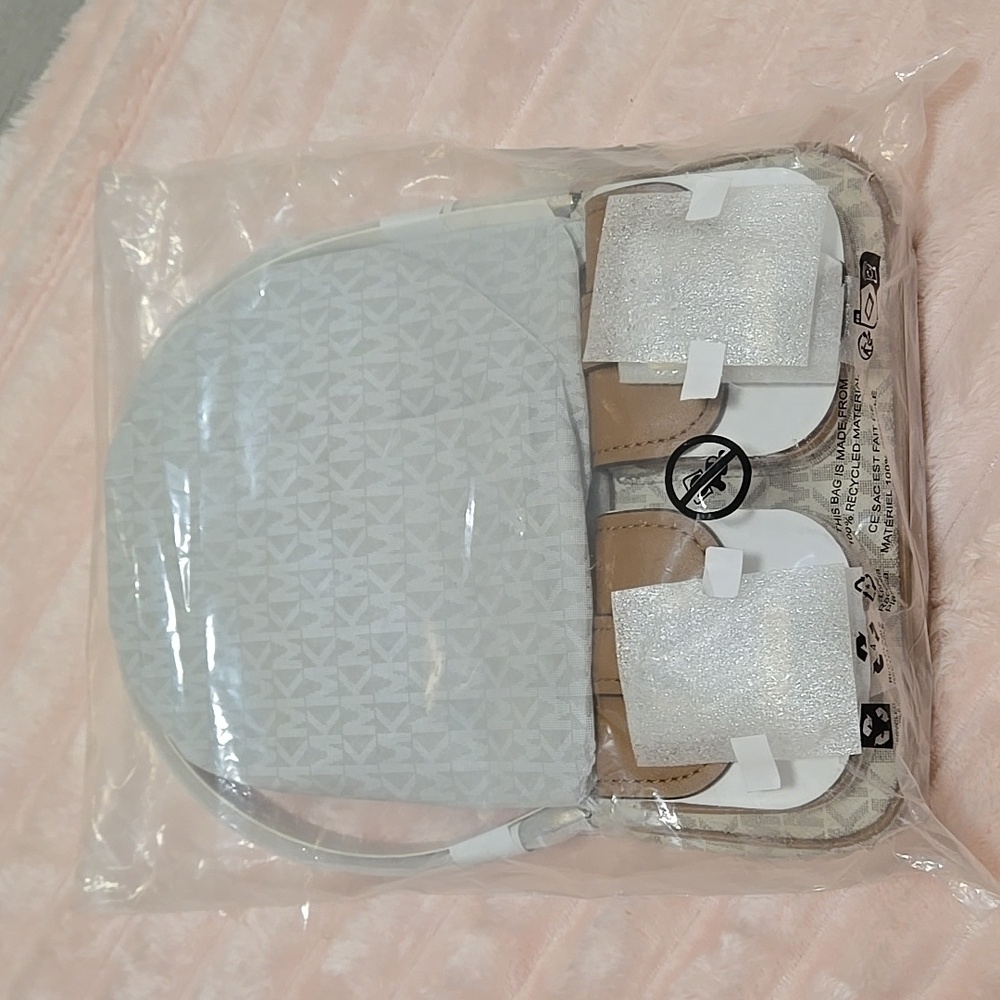 NWT Michael Kors Zoe Small Convertible Pouchette Bag - Picture 4 of 6